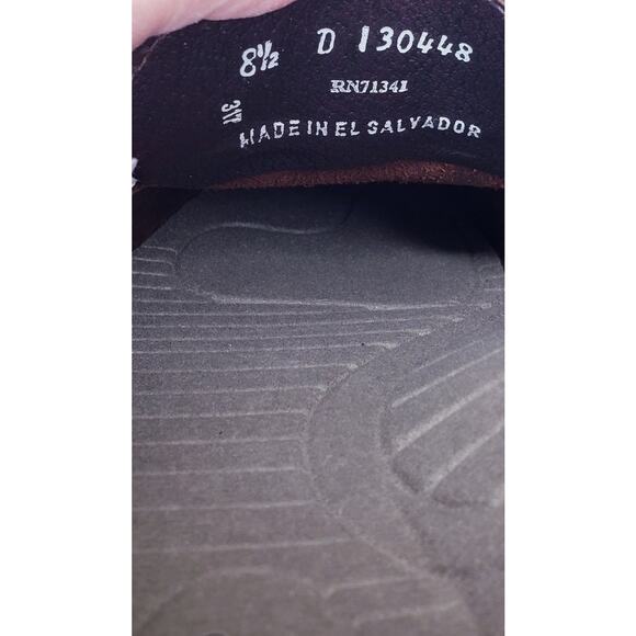 L.L. BEAN Brown Peebled Leather Boat Shoes Men's Size 8.5 D in EUC - Picture 2 of 16